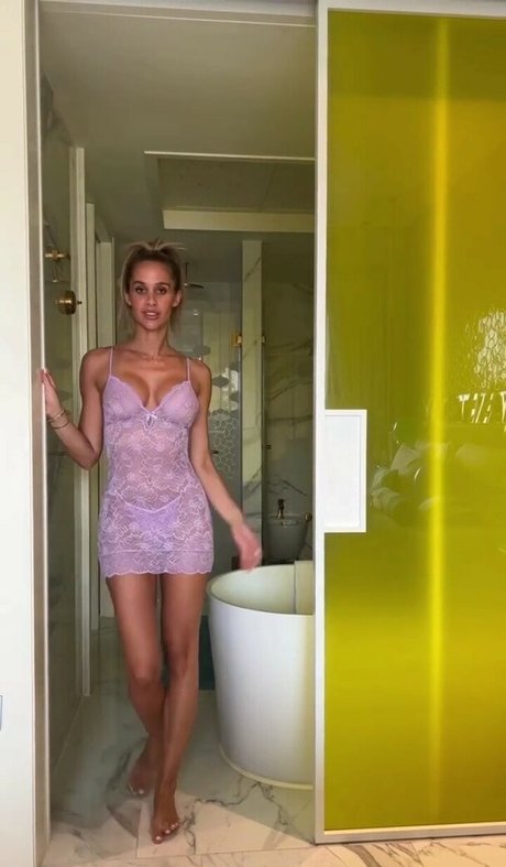 Emily Shakarji boobs onlyfans