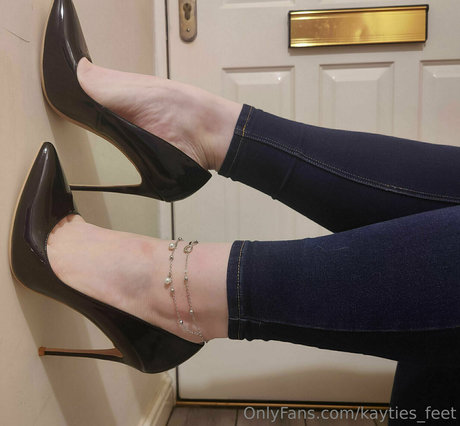 kayties feet onlyfans.