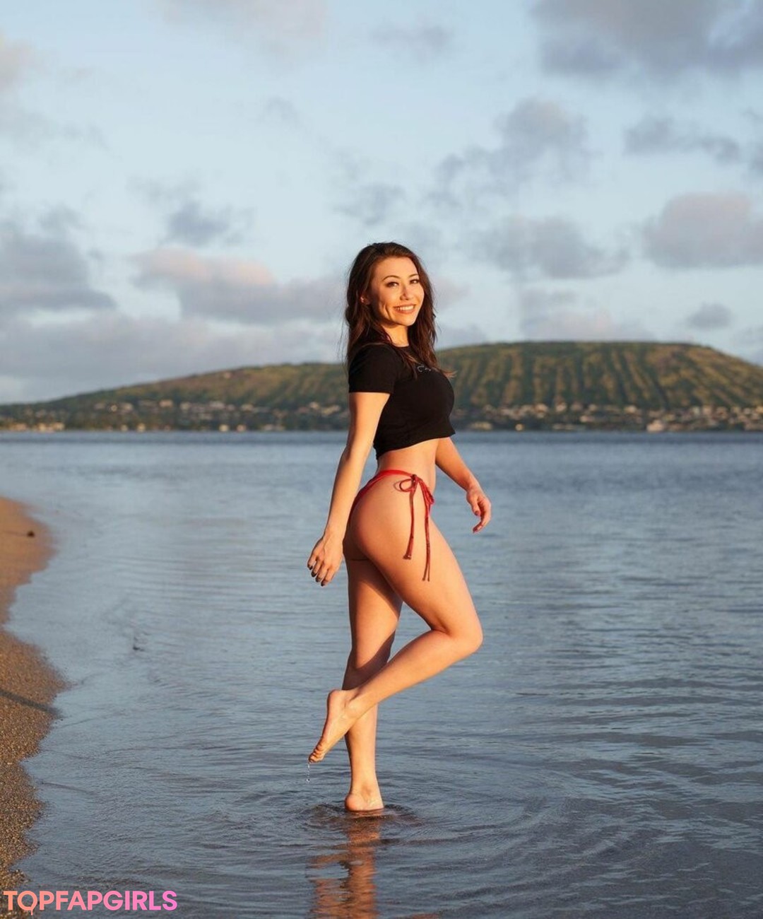 Sasha Emiri only fans pics