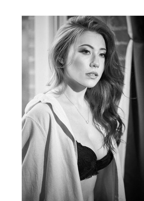 Sasha Emiri pics onlyfans