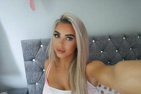 worshipsophia onlyfans nudes leaked