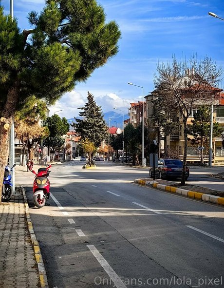 lola pixel porn onlyfans