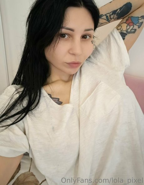 lola pixel onlyfans leaked tits