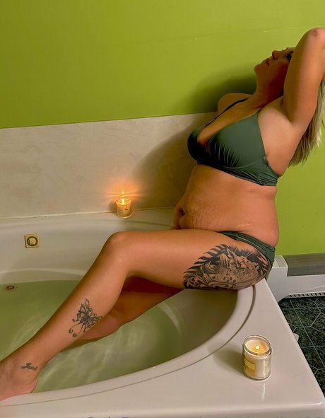 bad blondie33 onlyfans mega