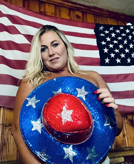 hard nipples onlyfans hot nude depiction