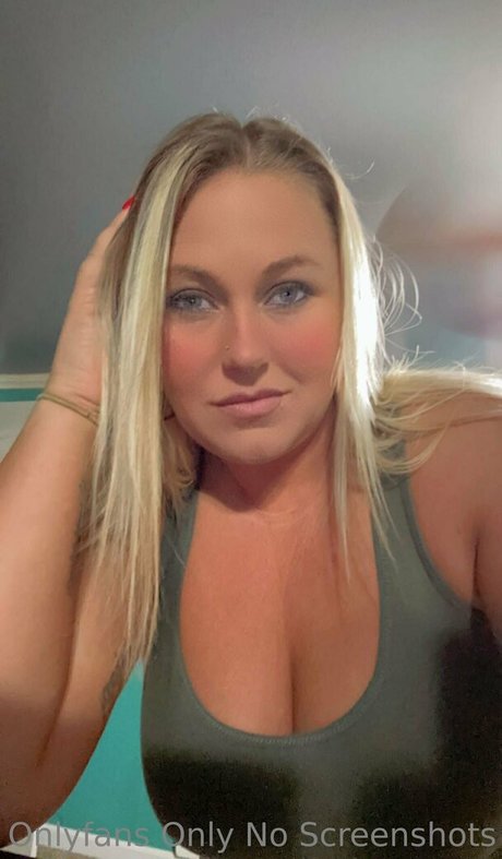 bad blondie33 leaked porn onlyfans