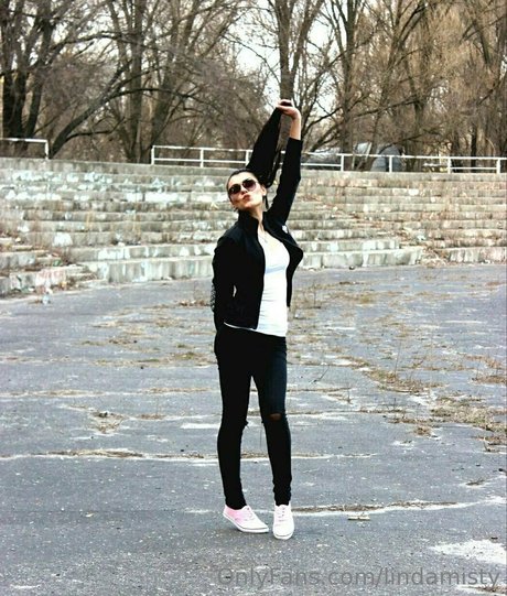 lindamisty topless onlyfans