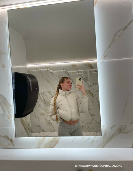 asian threesome onlyfans free naked render