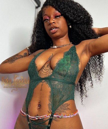 yungyannahfetish only fans content