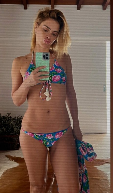 Carolina Dieckmann sexy onlyfans