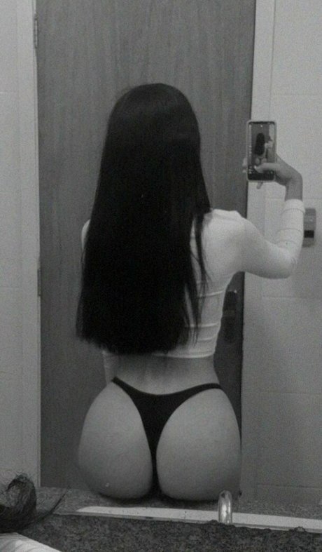 oliveiiranatt onlyfans post