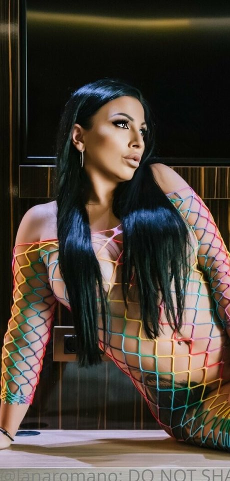 lanaromano onlyfans nude
