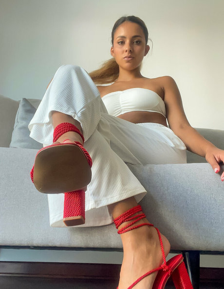 princess enola onlyfans leak fuck