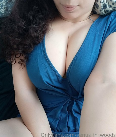 venus in woods onlyfans leaj