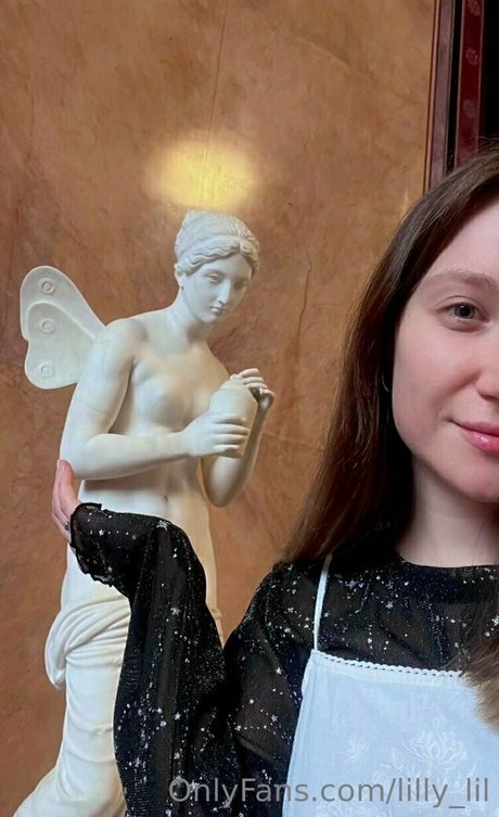 lilly lil onlyfans fotos