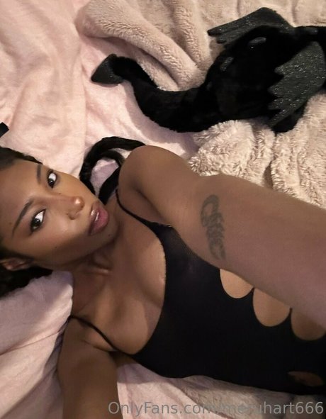 meruhart666 onlyfans xxx