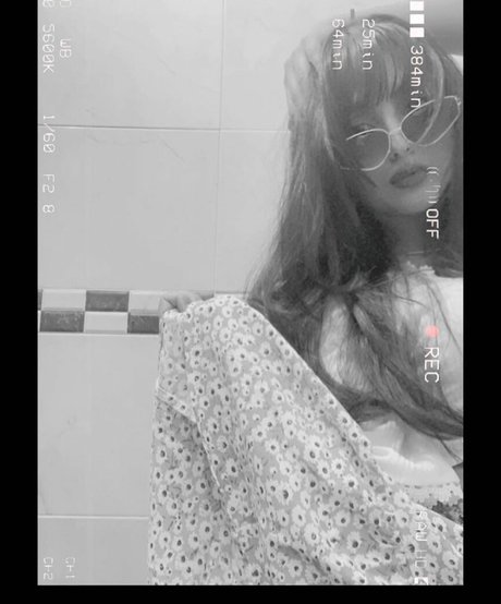 _mi mi ta_ onlyfans pic