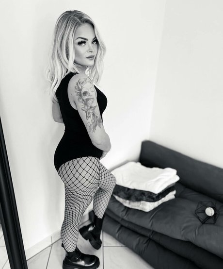 Eva dlsk naked only fans