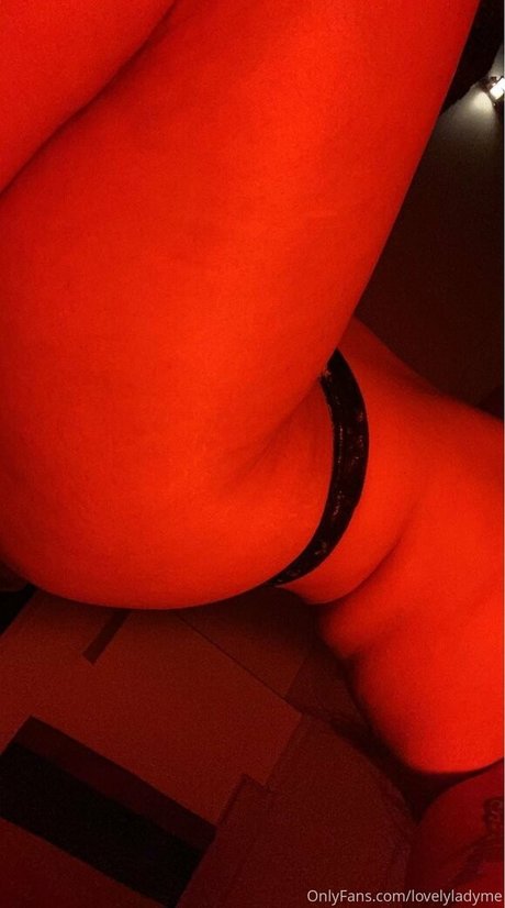 lovelyladymaee only fans leak nude