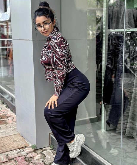 Suhana Khan nudes onlyfans