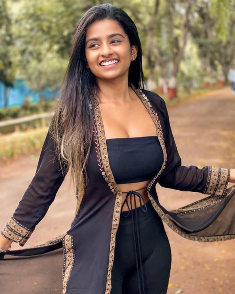 Suhana Khan onlyfans images