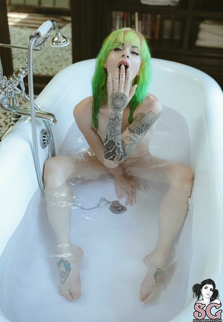 Kuroha Profile image