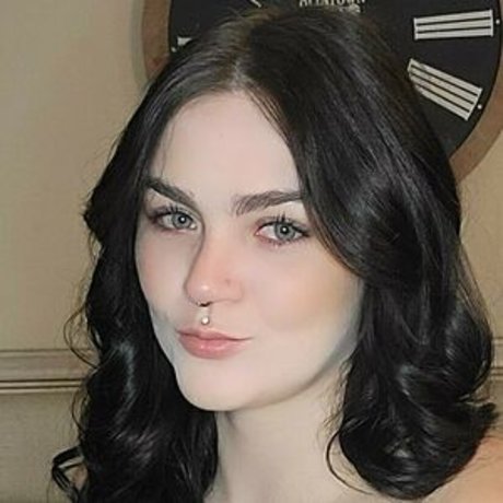 xxirismaexx onlyfans naked pics