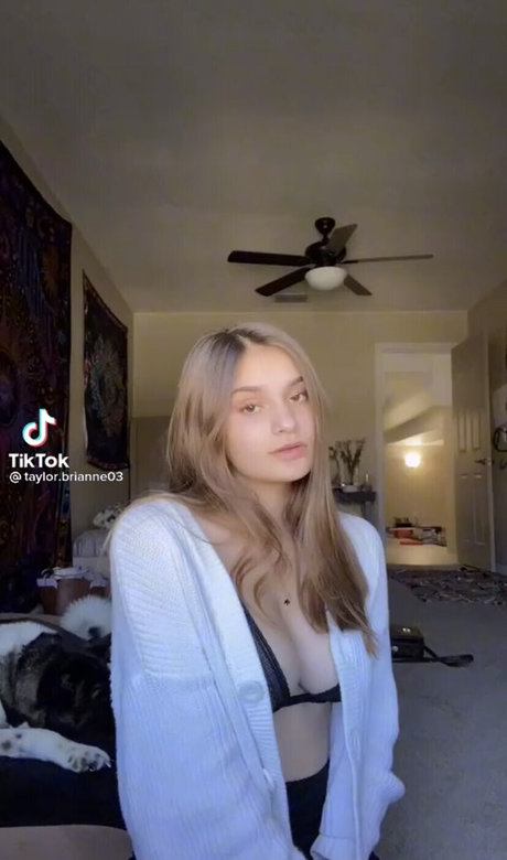 Taylor Brianne onlyfans boobs