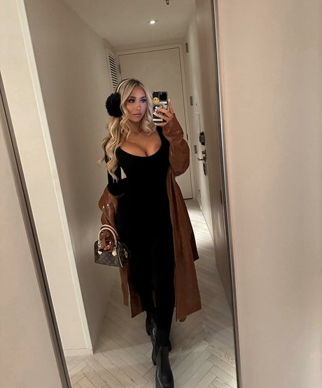 Nikita Sullivan free only fans