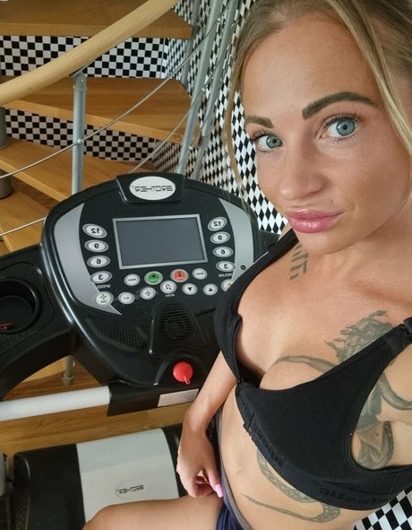 yourmonicaa naked onlyfans