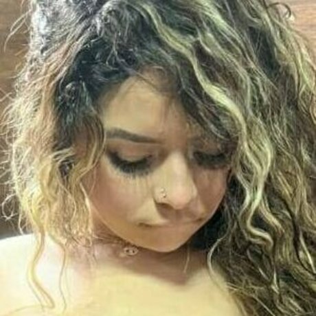 lasonlychicas new onlyfans leaks