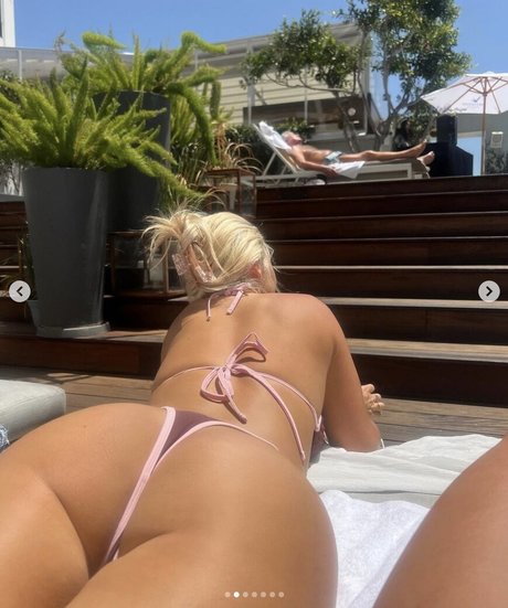 Ellie Brown onlyfans leaks naked