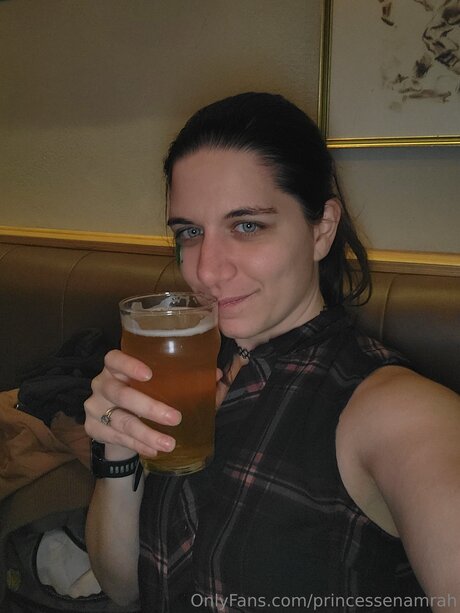 Princesse Namrah onlyfans creator