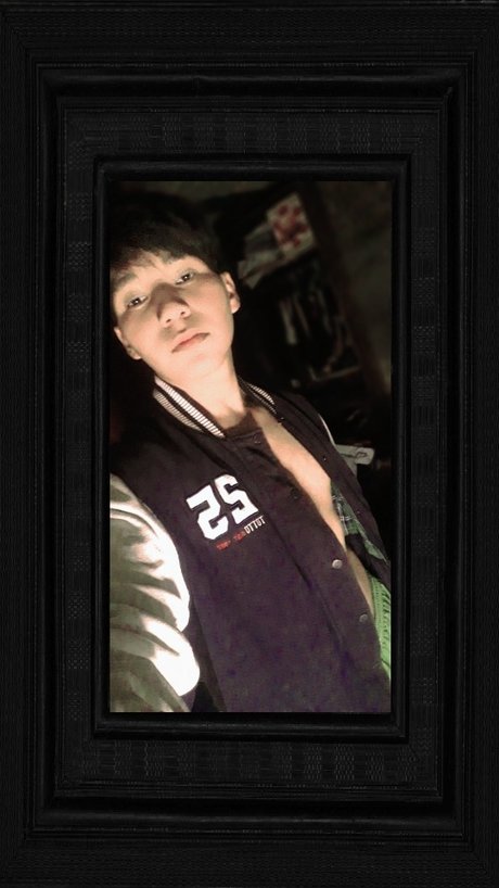 DAVID TRS sexy onlyfans