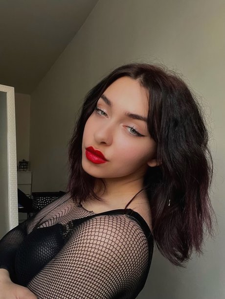 QUEEN UNIKITTY onlyfans pics