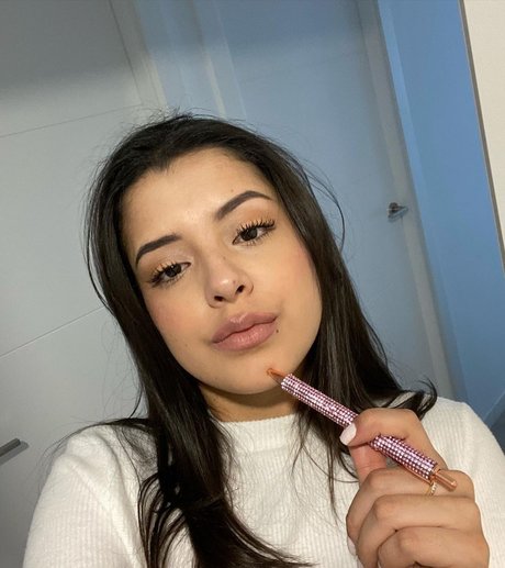 Lucy la Mala onlyfans lesk