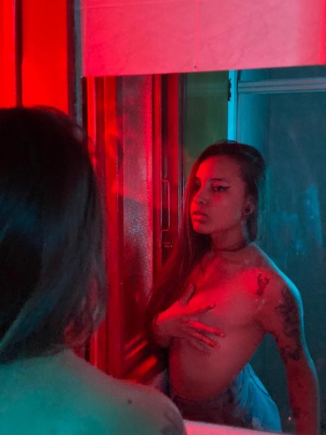 Quendly Guzman onlyfans nude