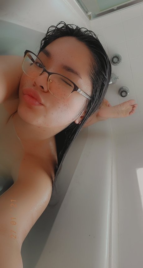 The Queen Bee onlyfans nudes porn