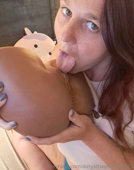 Dirty Little Princess onlyfans leake