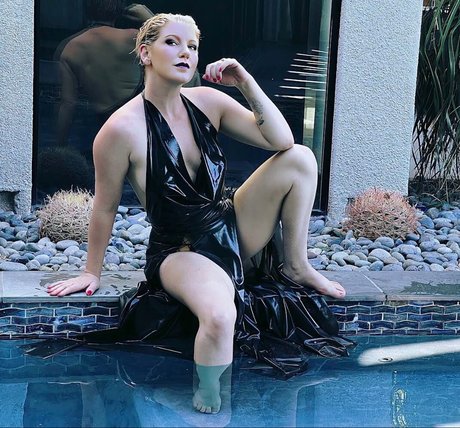 Ashley Edmonds desnuda onlyfans