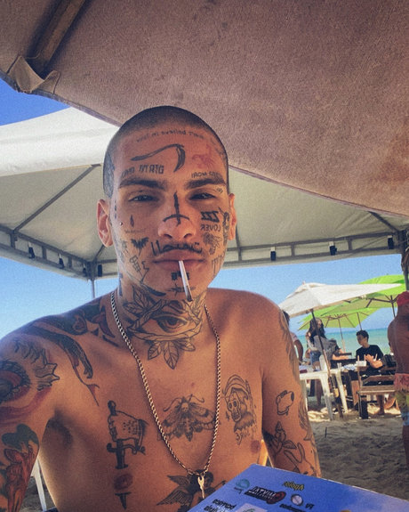 Bruno D Luca onlyfans ass