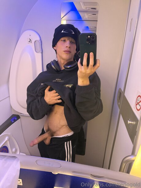 Reno Gold_ porn onlyfans leak