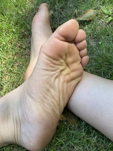 Reinas Toes new onlyfans leak