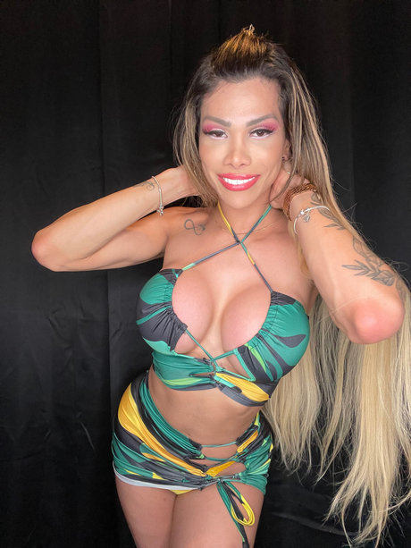 Rebecca Ferreira onlyfans star