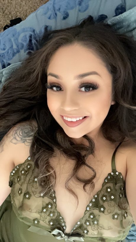 Mac Rose onlyfans leaks