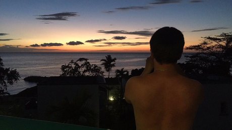 Ron Foto Studio onlyfans strip