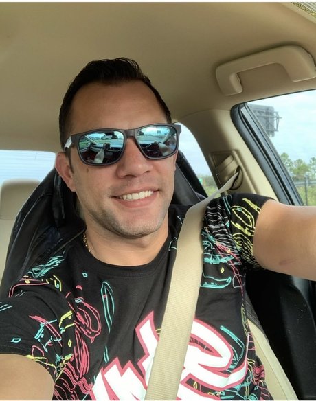 Robert f onlyfans creator