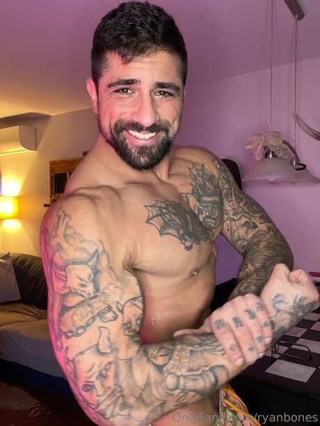 Ryan Bones onlyfans keak