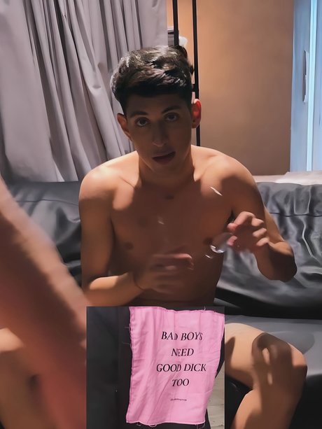 Ryan Ross onlyfans leaked.