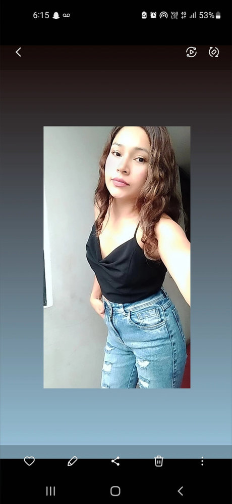 flor carinaa onlyfans page